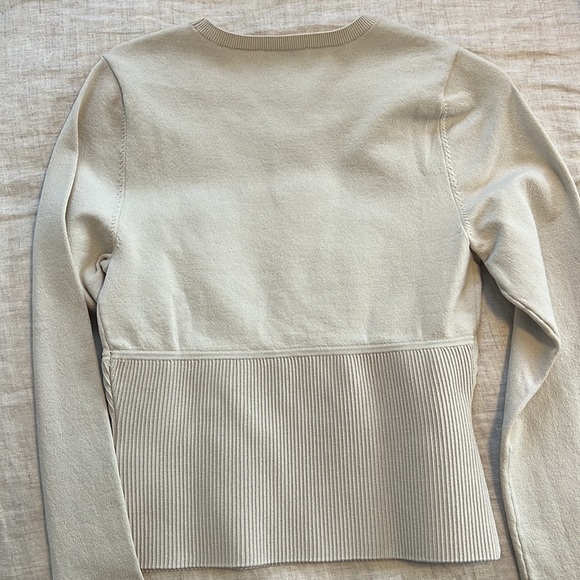 Aritzia Babaton Refinery Sculpt Knit - Picture 5 of 6